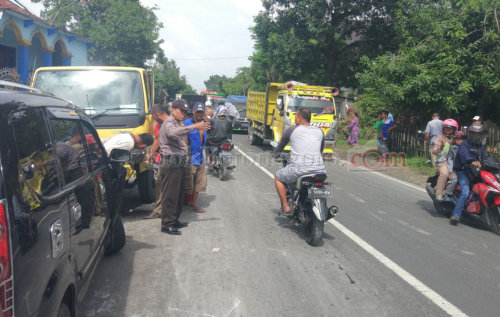 Satu Motor dan Tiga Mobil Terlibat Kecelakaan di Baureno